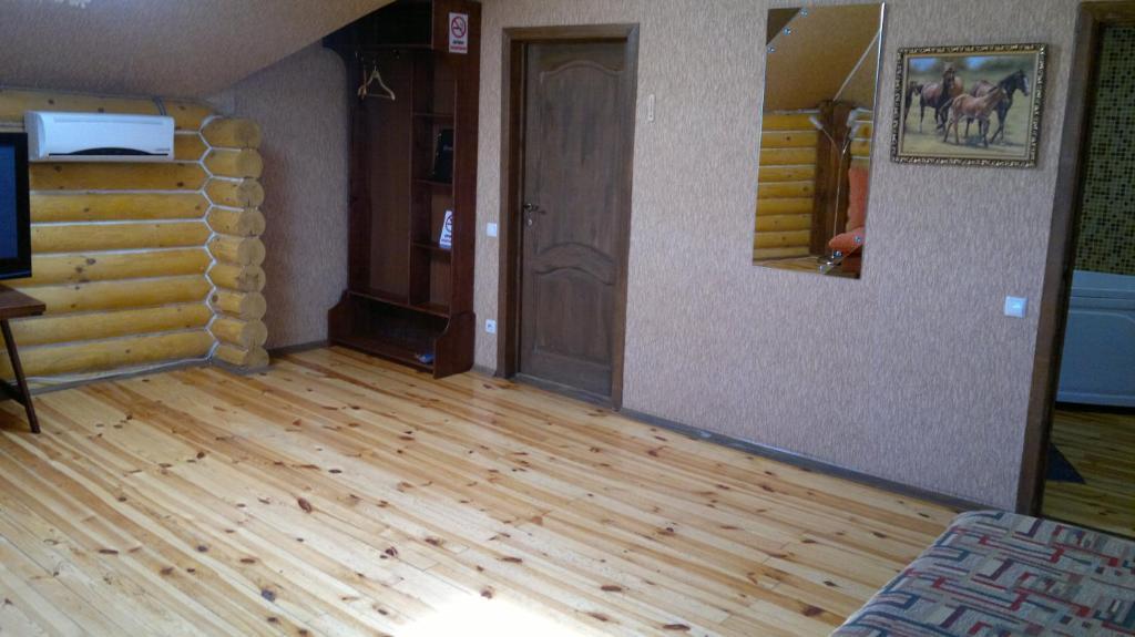 Panska Hata Hotel Nyzhnya Khortytsya Kamer foto
