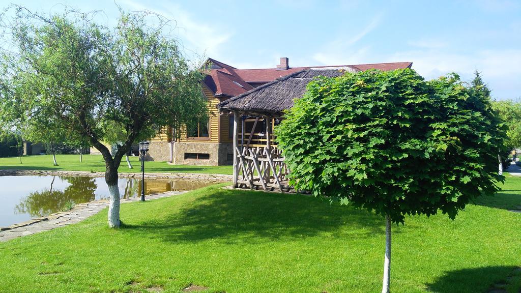 Panska Hata Hotel Nyzhnya Khortytsya Buitenkant foto